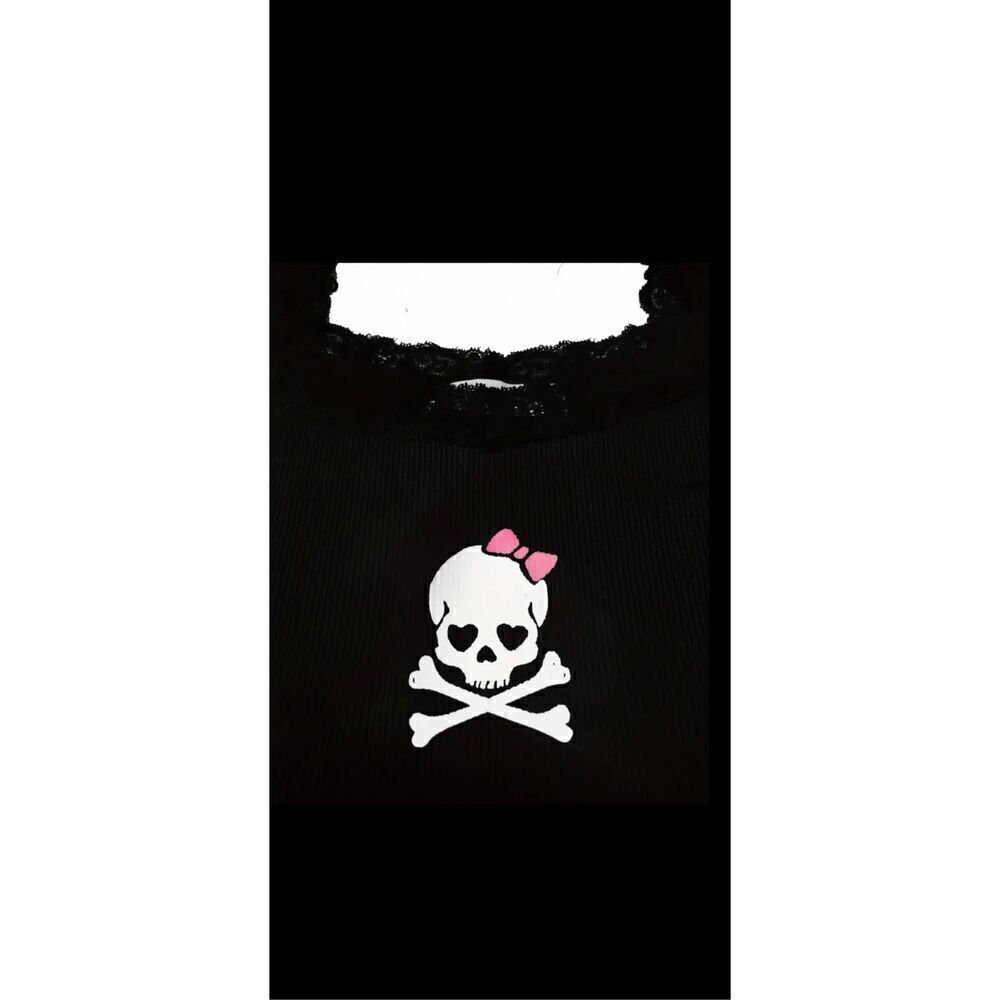 Black lace tank top with skull earrings to match. Size lg - Picture 4 of 10